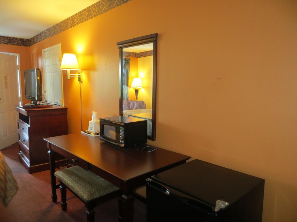 Americas Best Value Inn Ozark Eksteriør billede